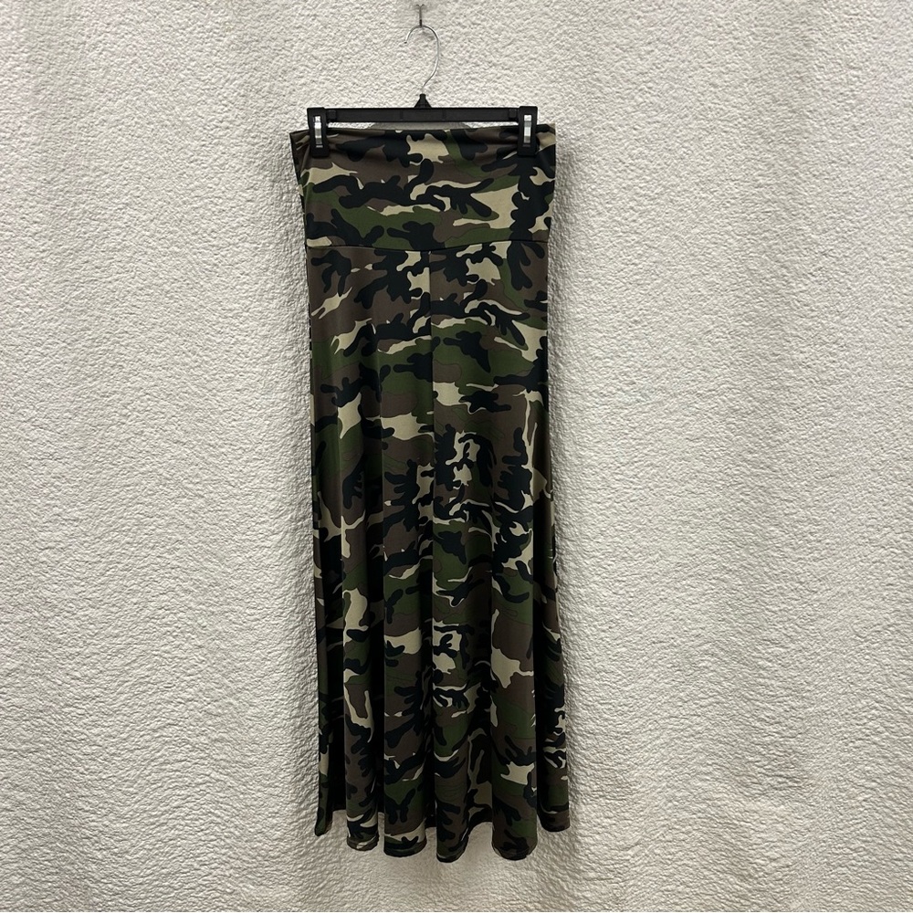 LuLaRoe xs women’s camo long billowy, flowy casual skirt camouflage trendy style